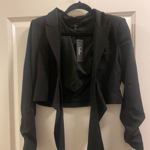Lulus cropped blazer